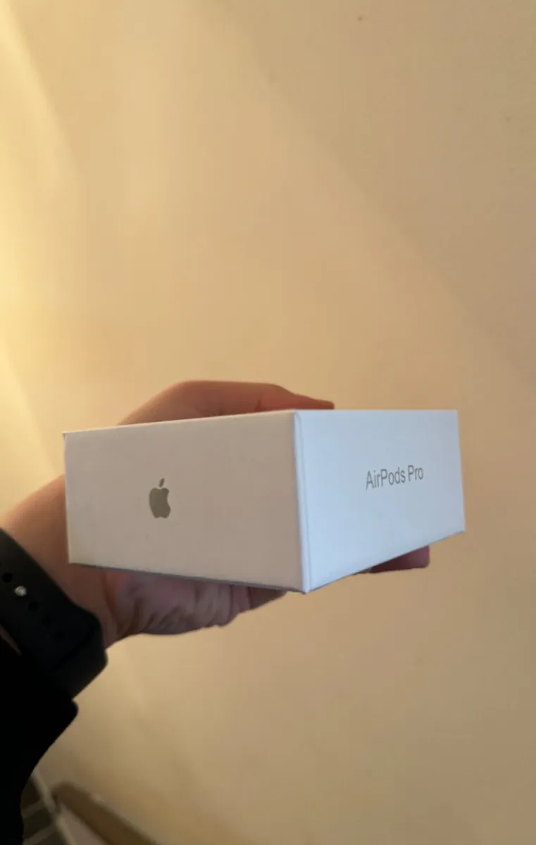 Apple AirPods Pro 2 USB-C 🔥🔥🔥 - Image 1