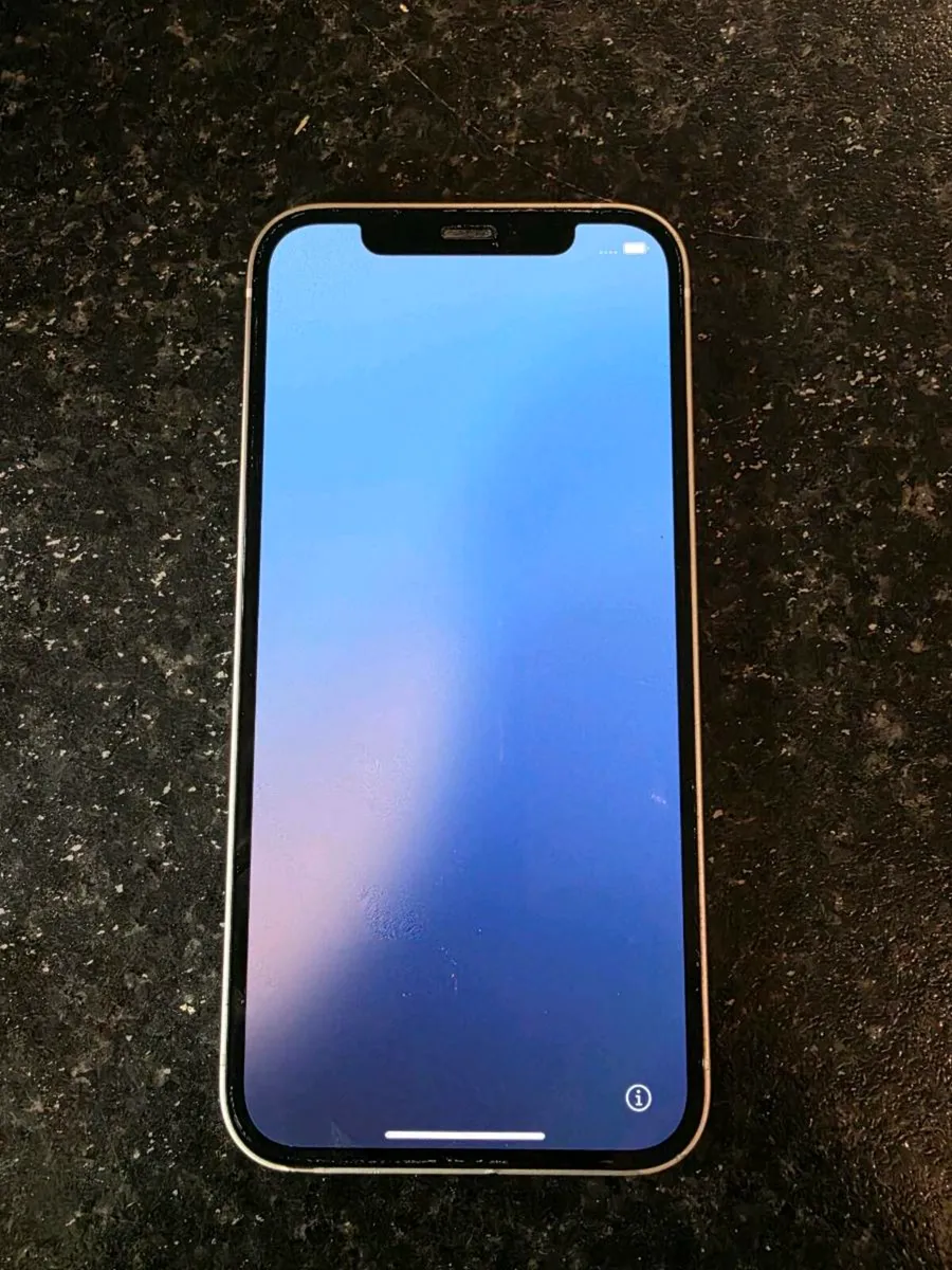 IPhone 12 - Image 1
