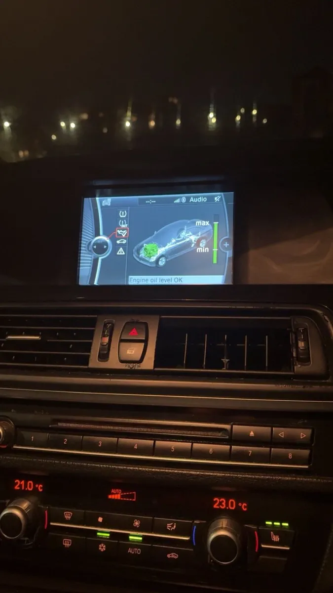 BMW F10 sunroof high spec - Image 4