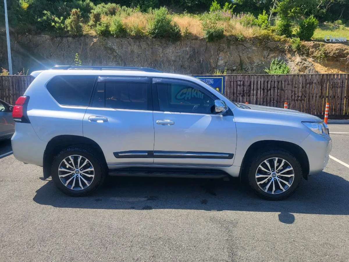 Land Cruiser Business - Image 2