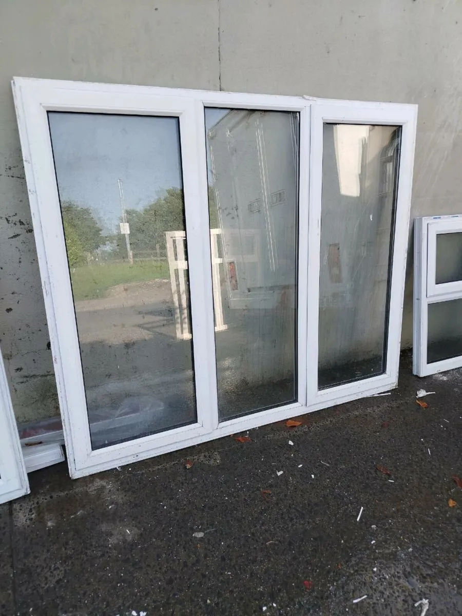 WHITE PVC WINDOW