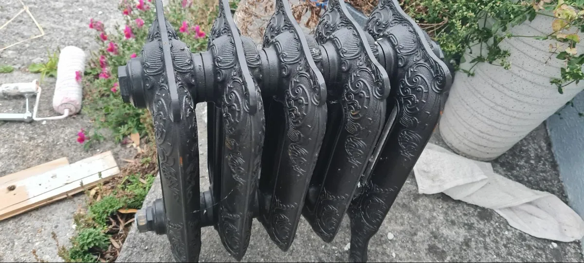 Cast Iron Radiator - Image 2