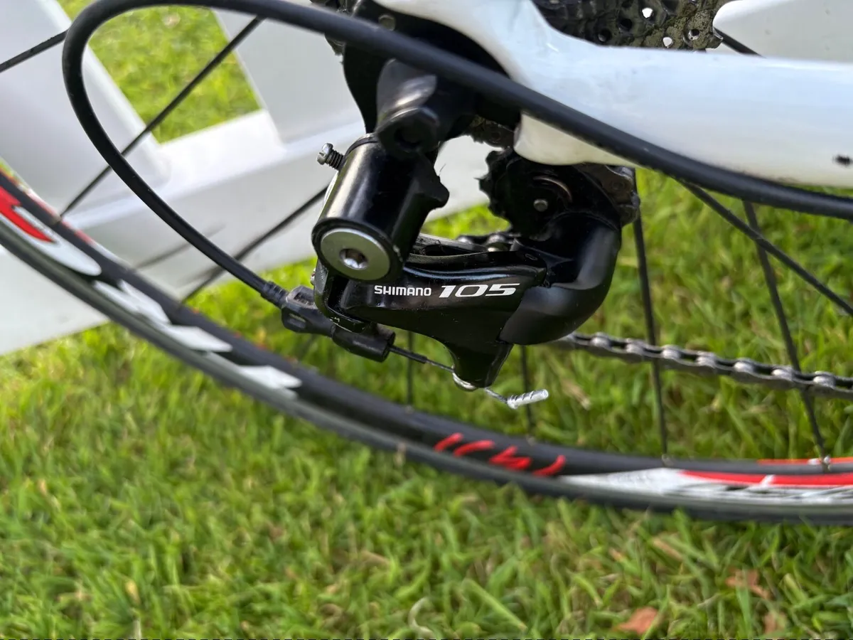 Race bicycle - Image 1