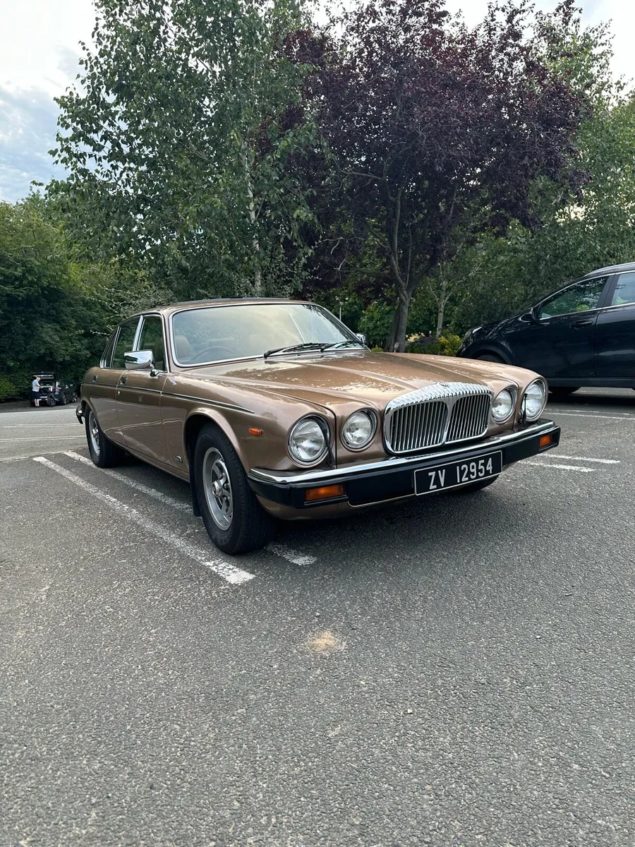 1988 Daimler Double Six - Image 1