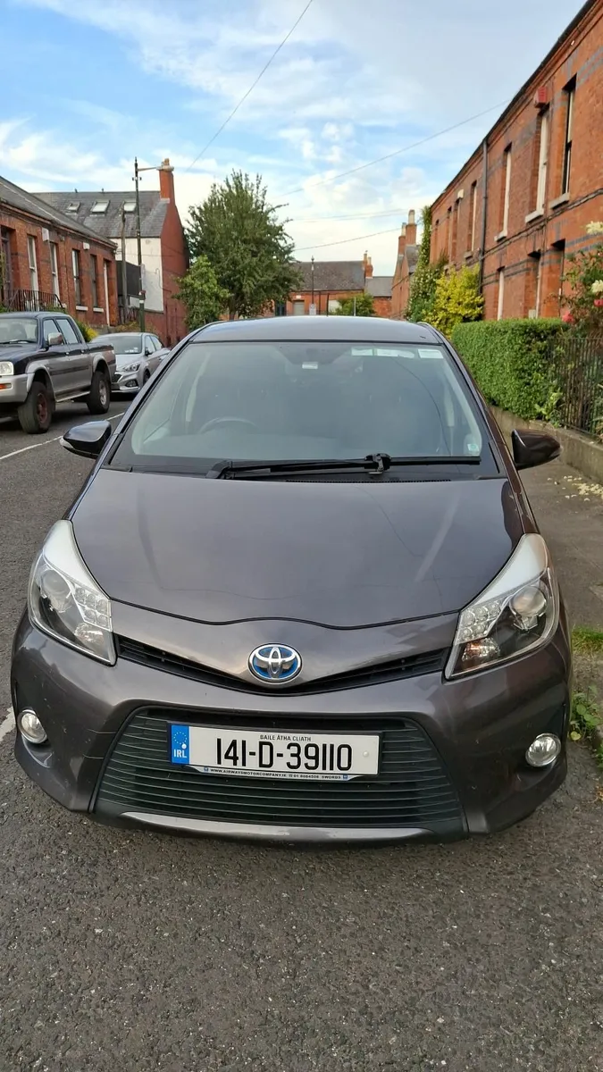Toyota Yaris 2014 Hybrid Automatic - Image 1
