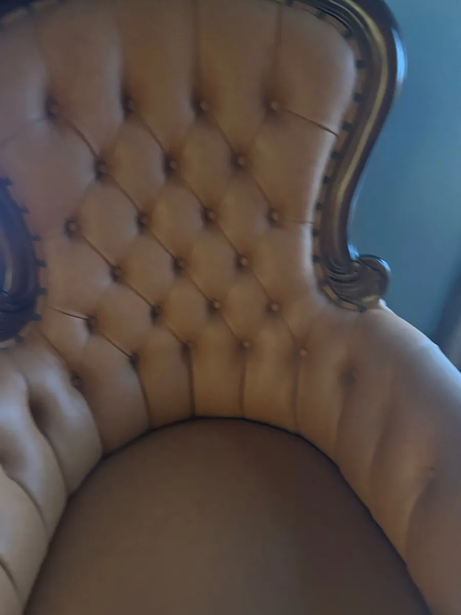 Leather executive swivel chair - Image 2