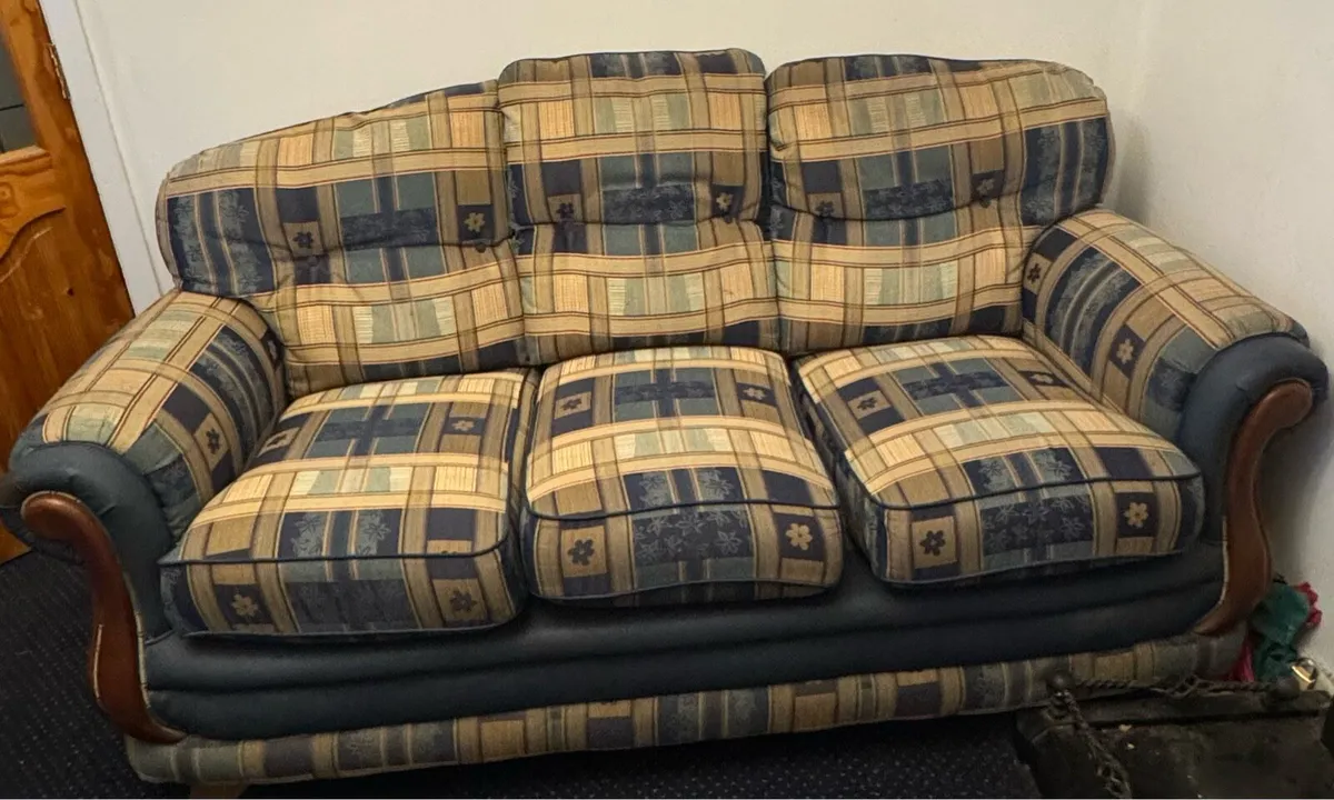 Couch & chair - Image 2