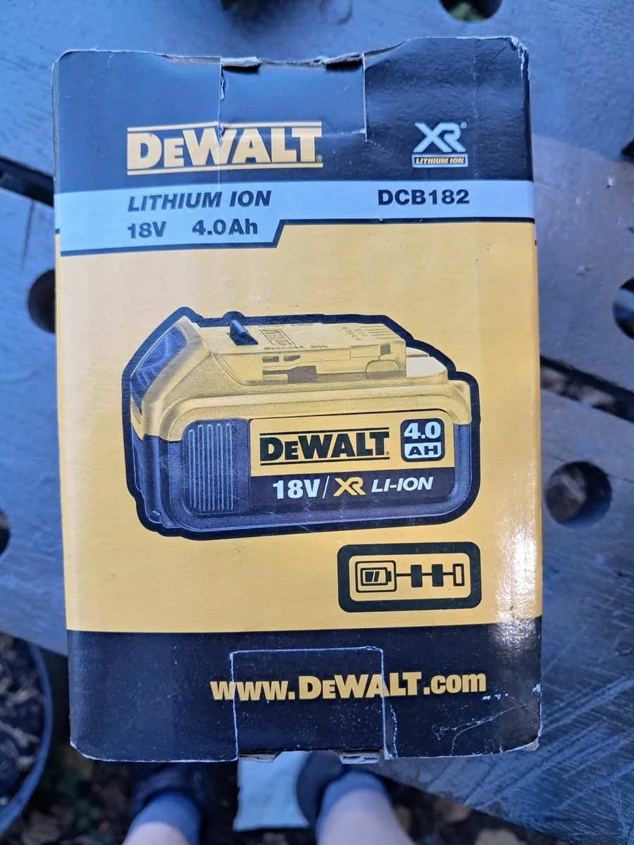 DeWalt Cordless Power Tools. Drill, Saw, Blades - Image 3