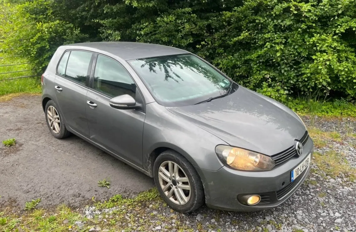 2010 Volkswagen Golf 1.6 Tdi - Image 2