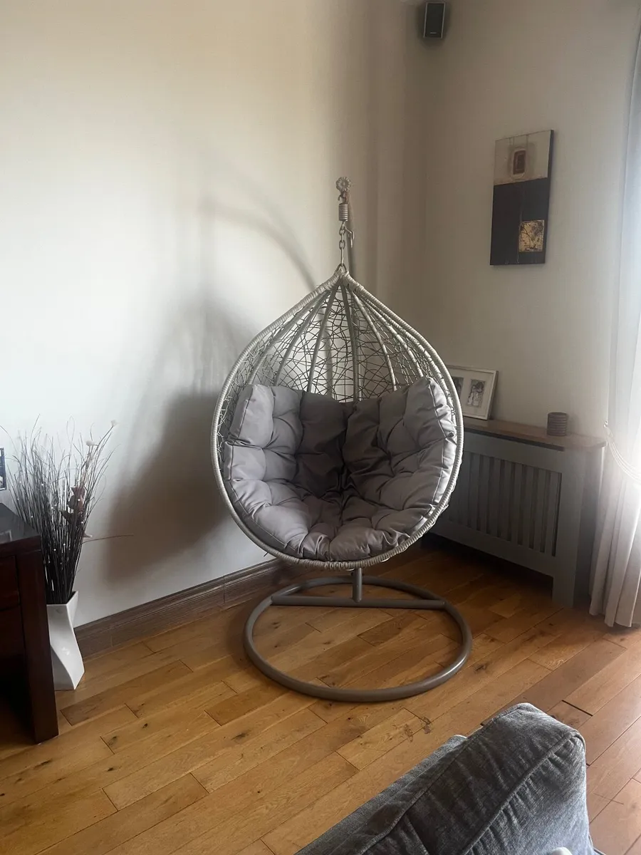Egg chair - Image 2