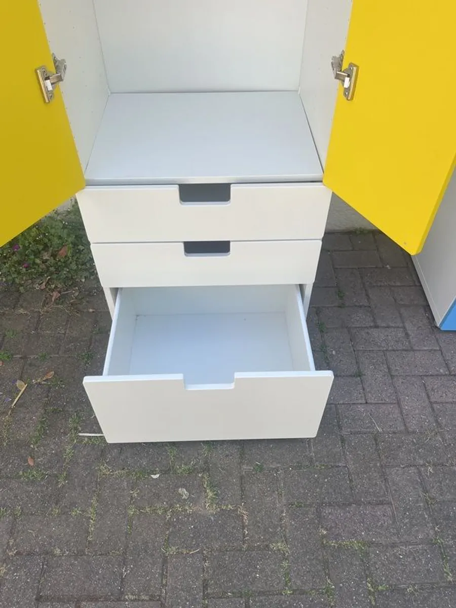 Wardrobe - Image 4