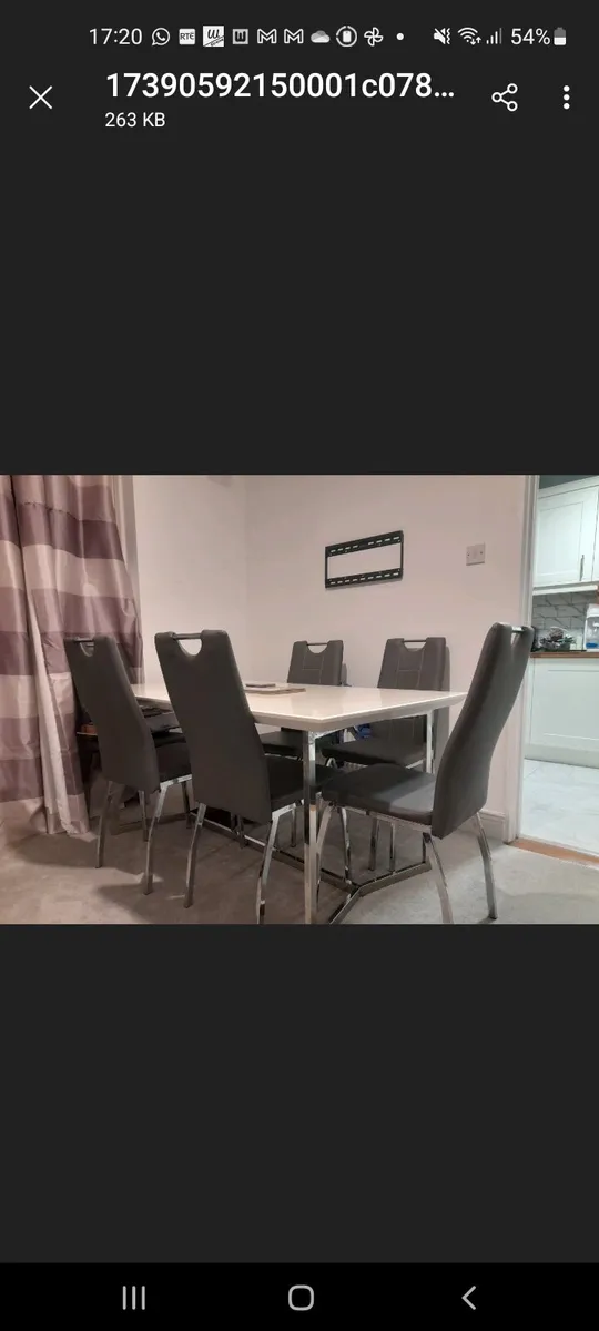 Dining table - Image 3