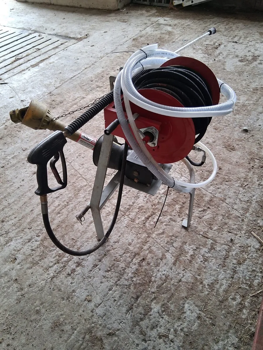 Power washer - Image 1
