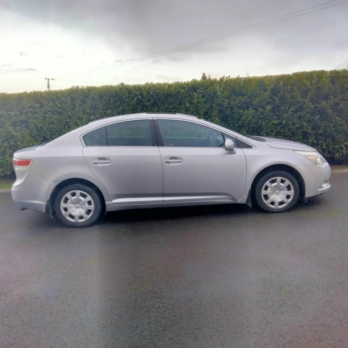 Toyota Avensis 2010 - Image 1