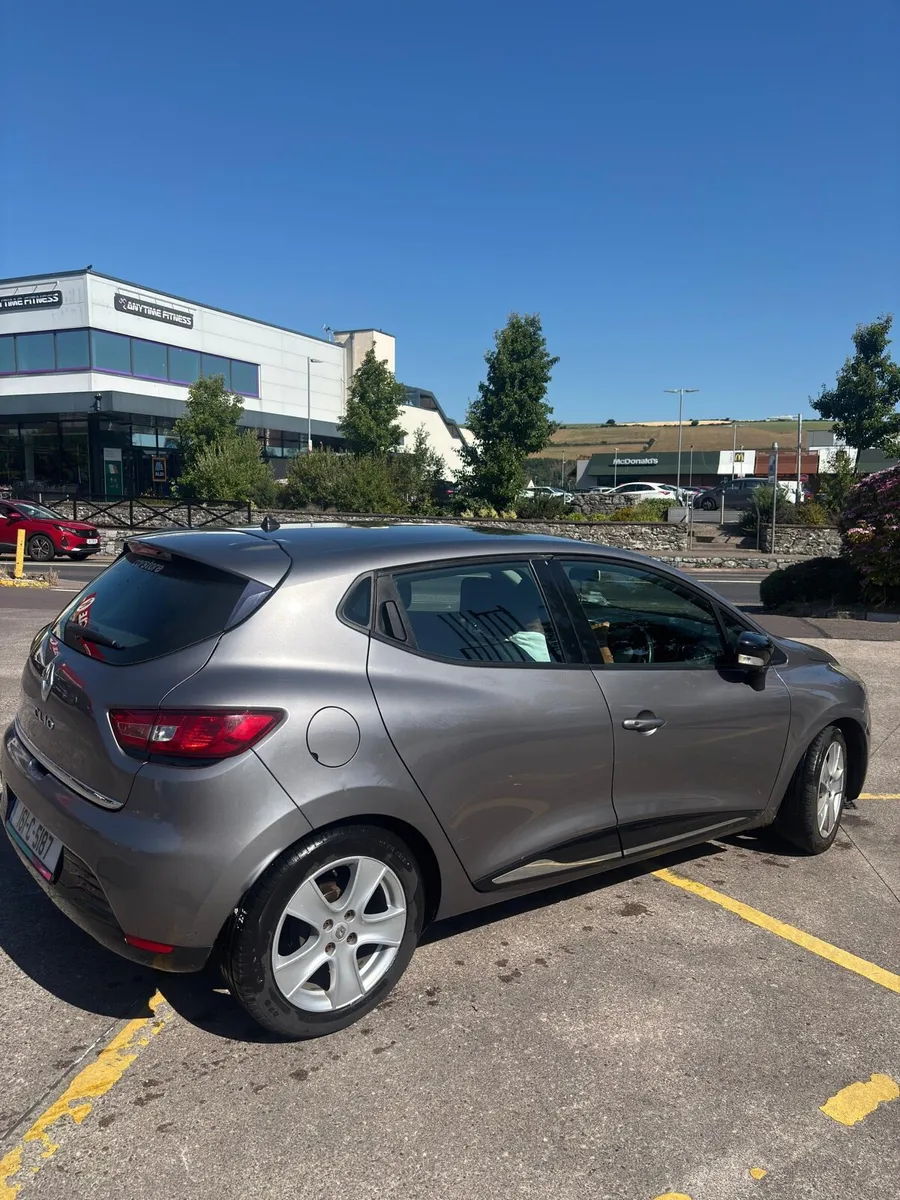 Renault Clio Dynamique petrol - Image 3