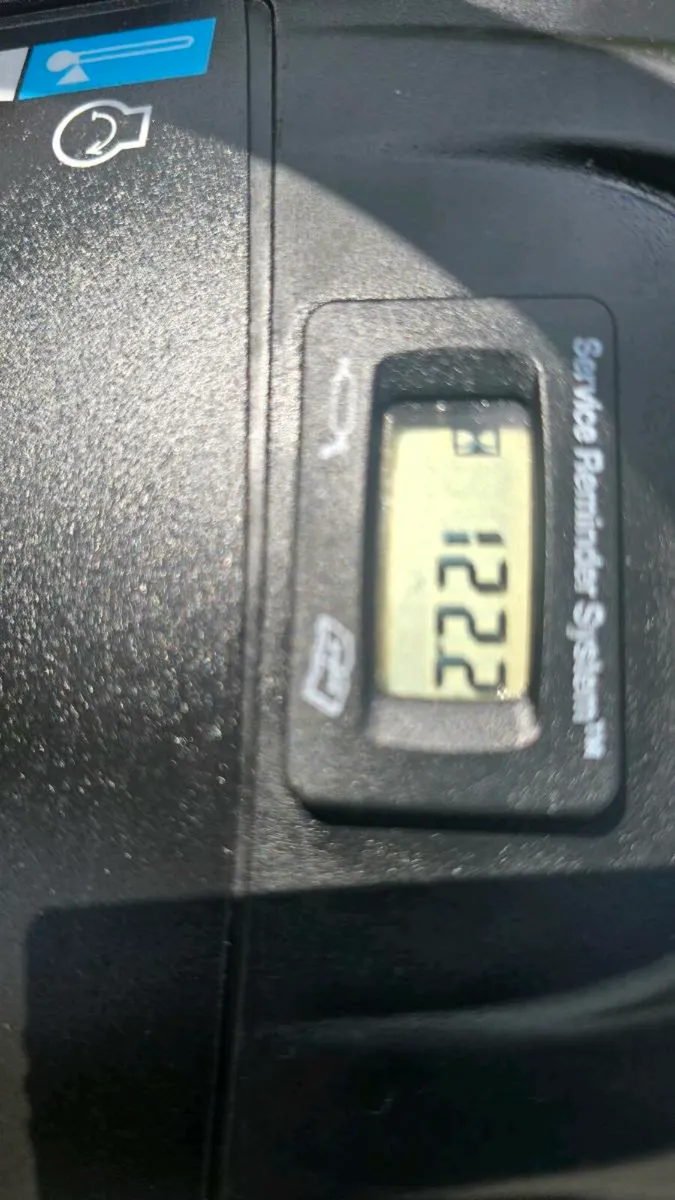 22hp John Deere X166R - Image 3