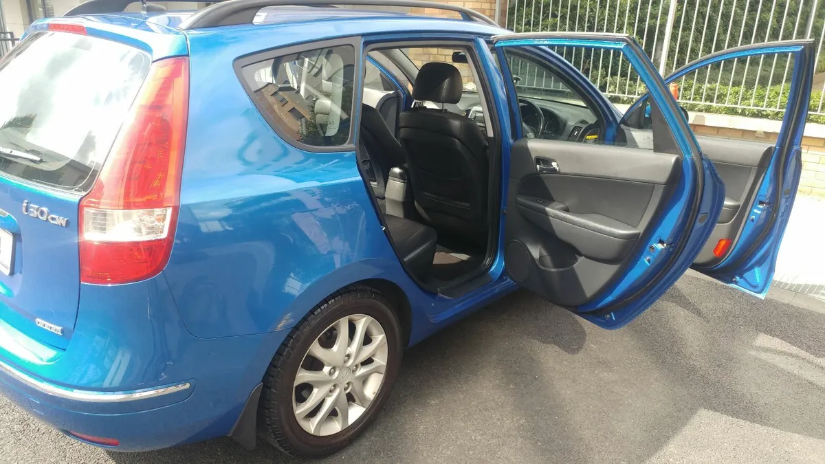 Hyundai i30 2010 - Image 4