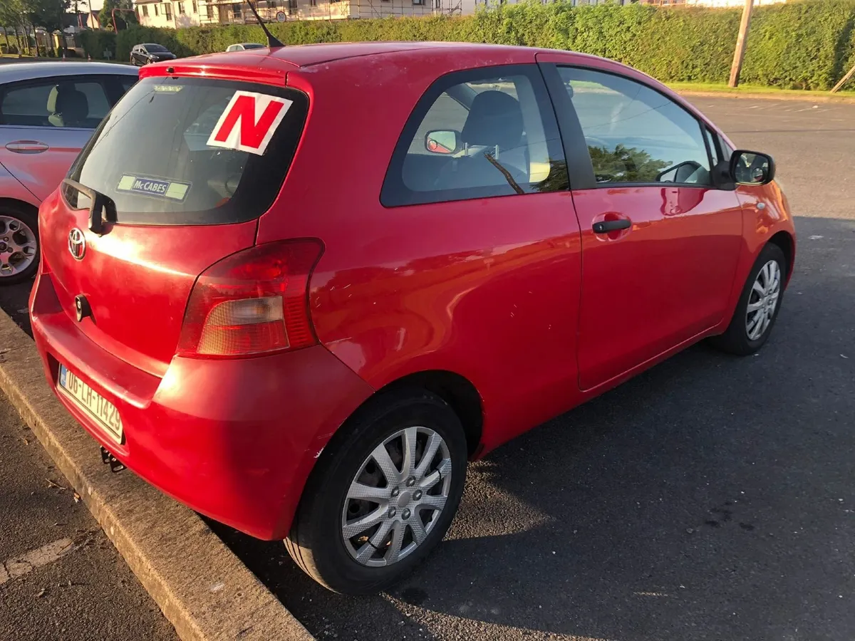 Toyota Yaris 2006 - Image 3