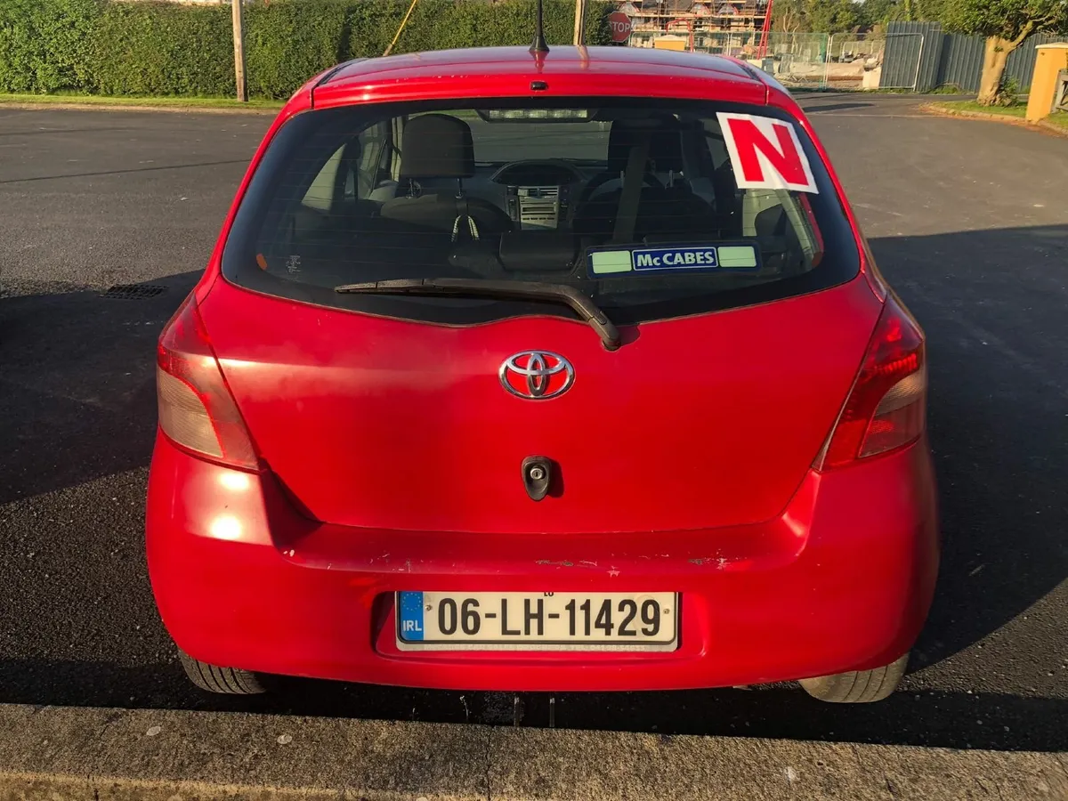 Toyota Yaris 2006 - Image 2