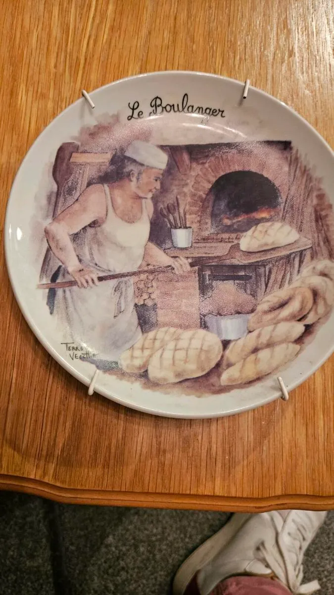 Ceramic Plate - Image 3