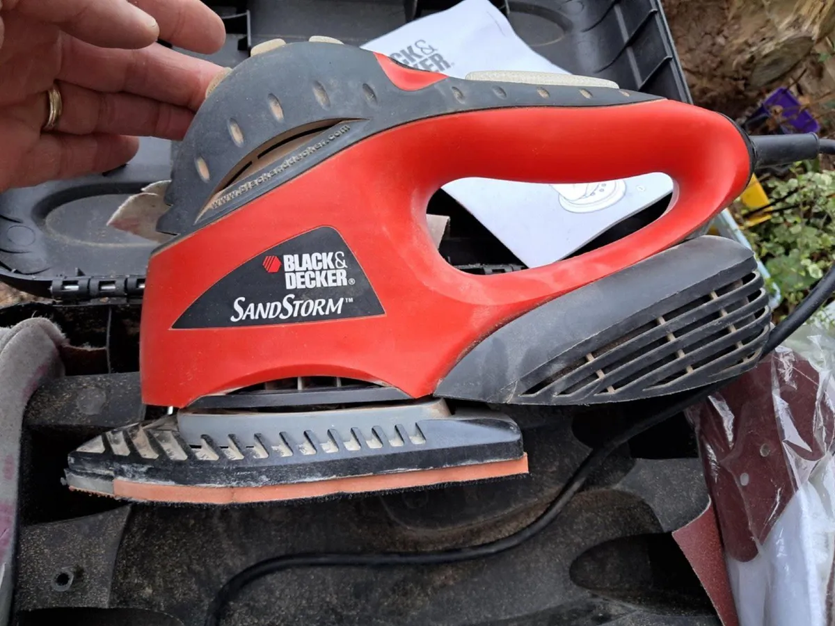 Black & Decker Sander - Image 2