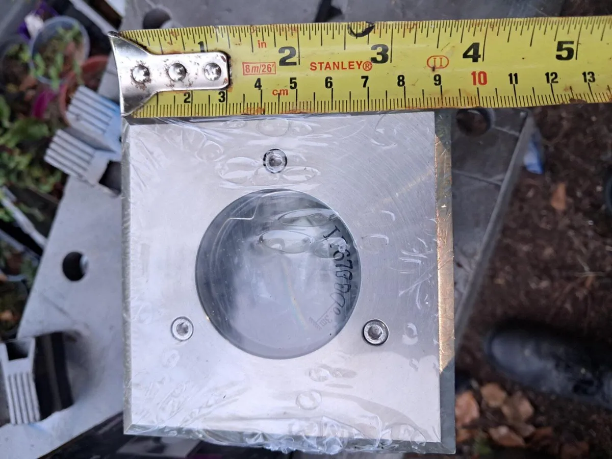 Set of 6. New Walk Over Drive Lights - Image 2