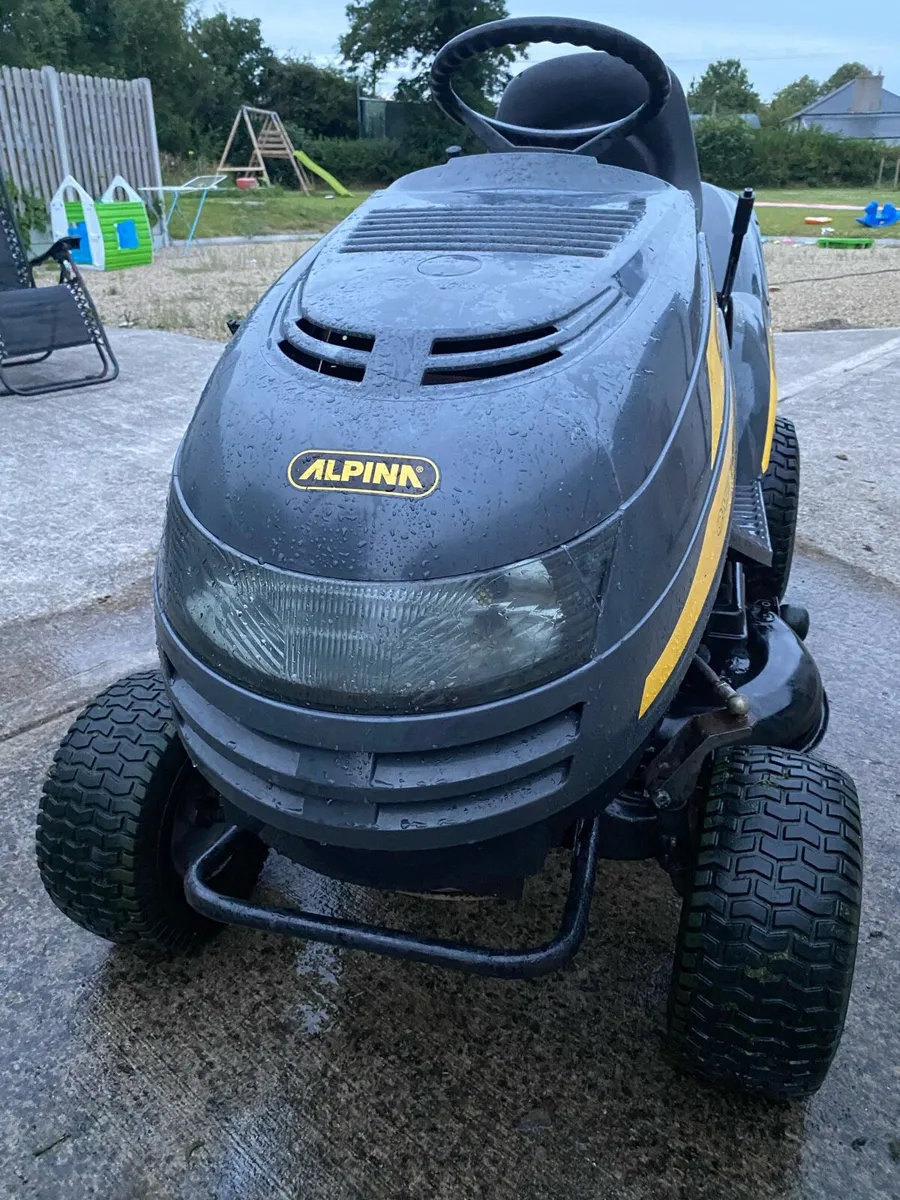 Ride on mower - Image 2