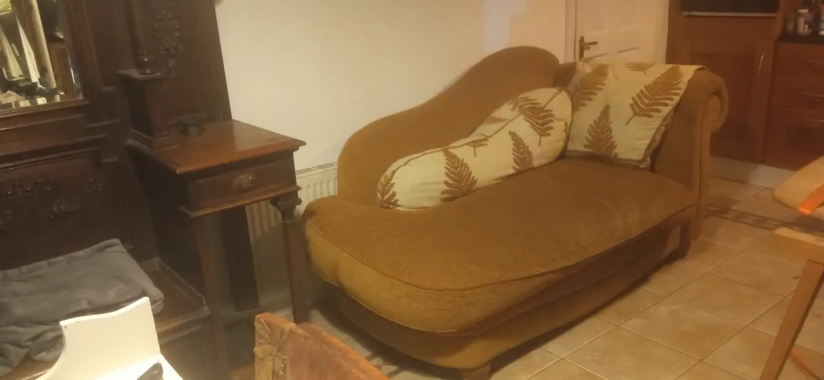 Fabulous Large Contemporary Chaise Longue - Image 1