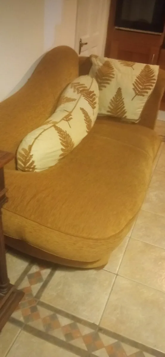 Fabulous Large Contemporary Chaise Longue - Image 2