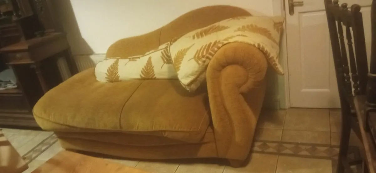 Fabulous Large Contemporary Chaise Longue - Image 3