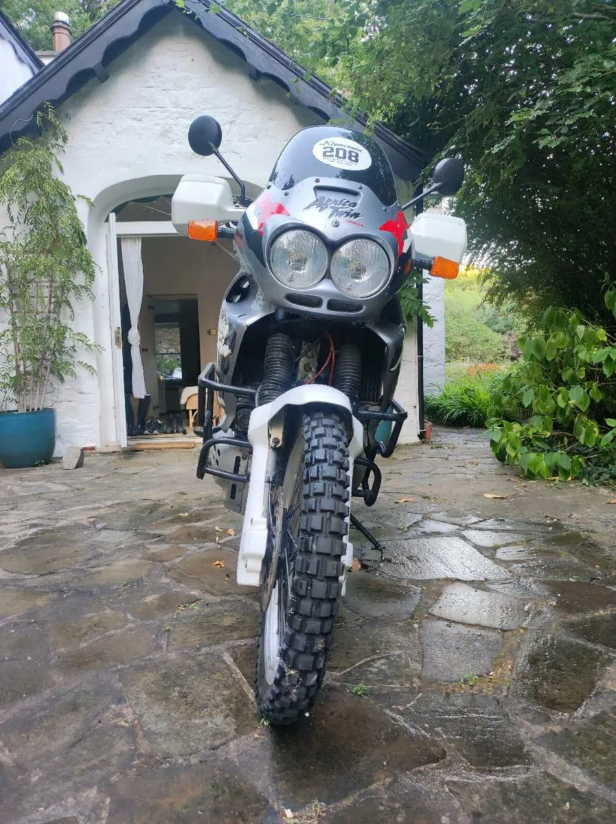 Honda Africa Twin XRV750 - Image 2