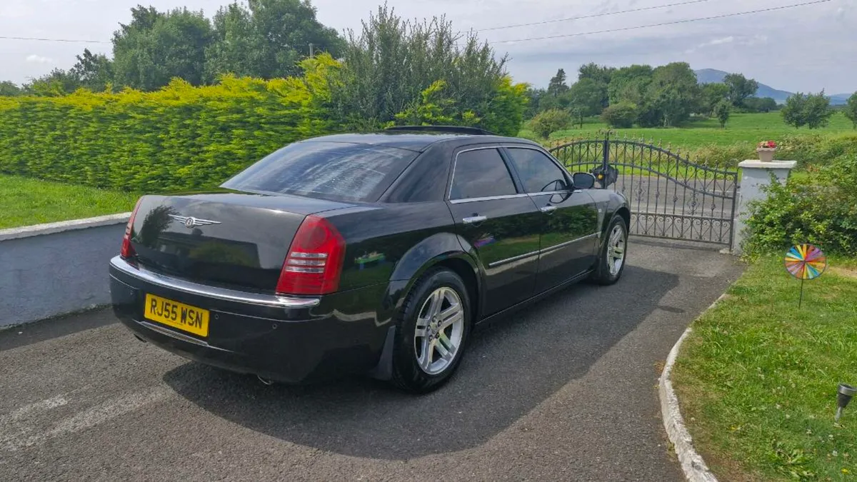 Chrysler 300c hemi 5.7 v8 - Image 2