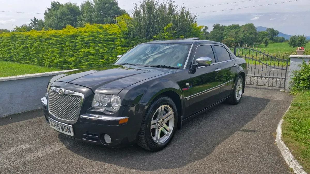 Chrysler 300c hemi 5.7 v8 - Image 1