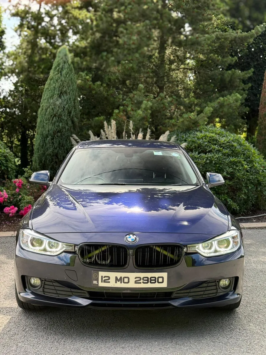 BMW 3-Series 2012 - Image 3