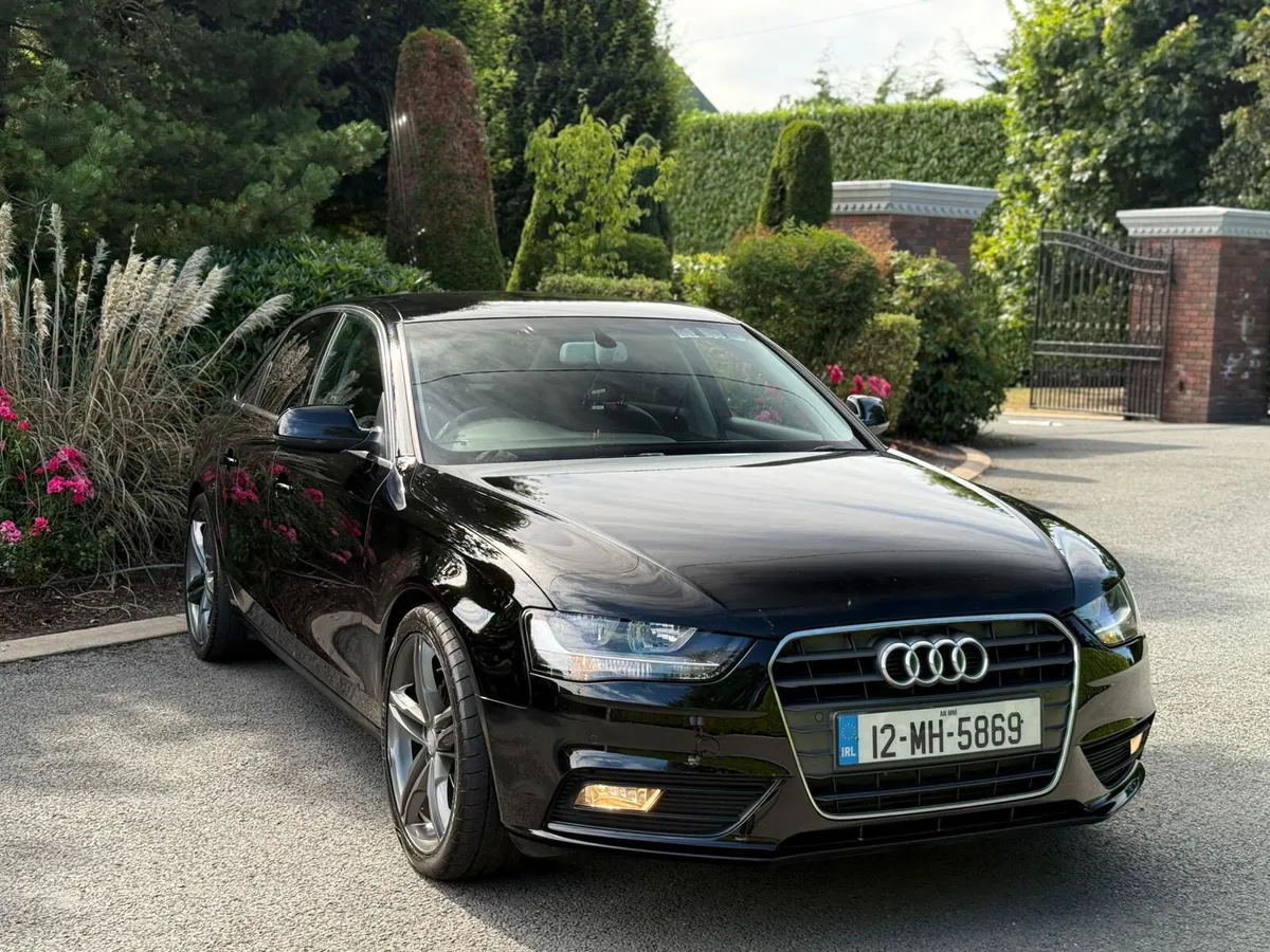 Audi A4 2012 - Image 2