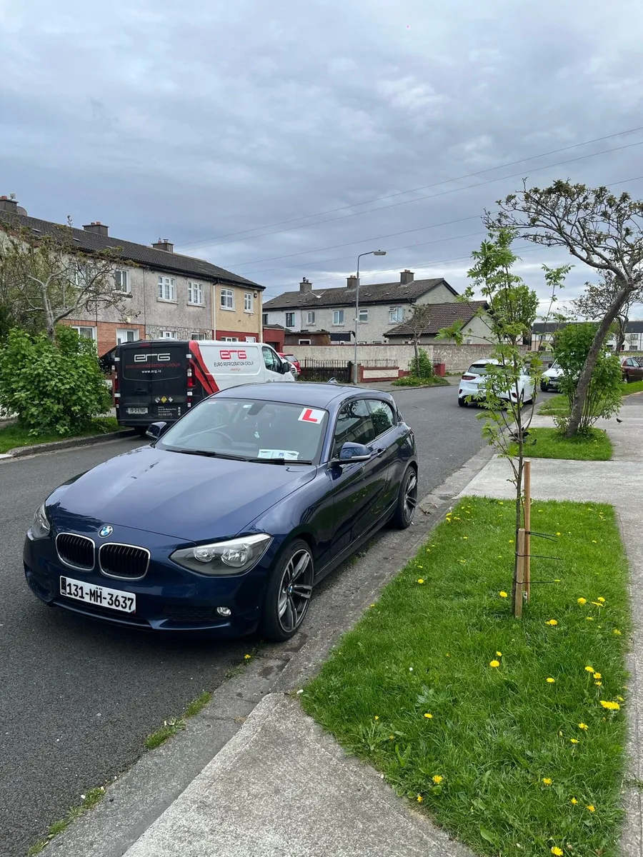 BMW 114i 2013 - Image 1