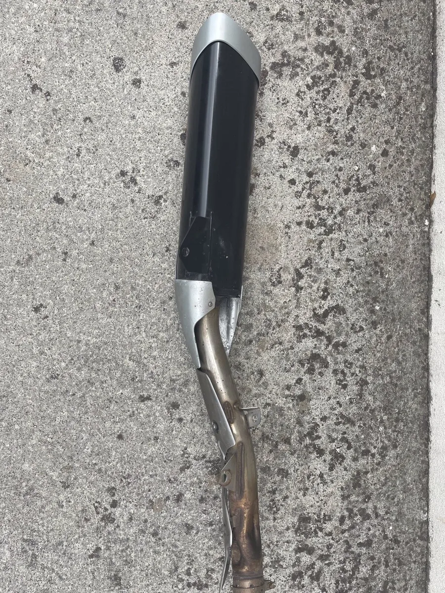 Exhaust for 2016 Kawasaki GTR1400 - Image 3