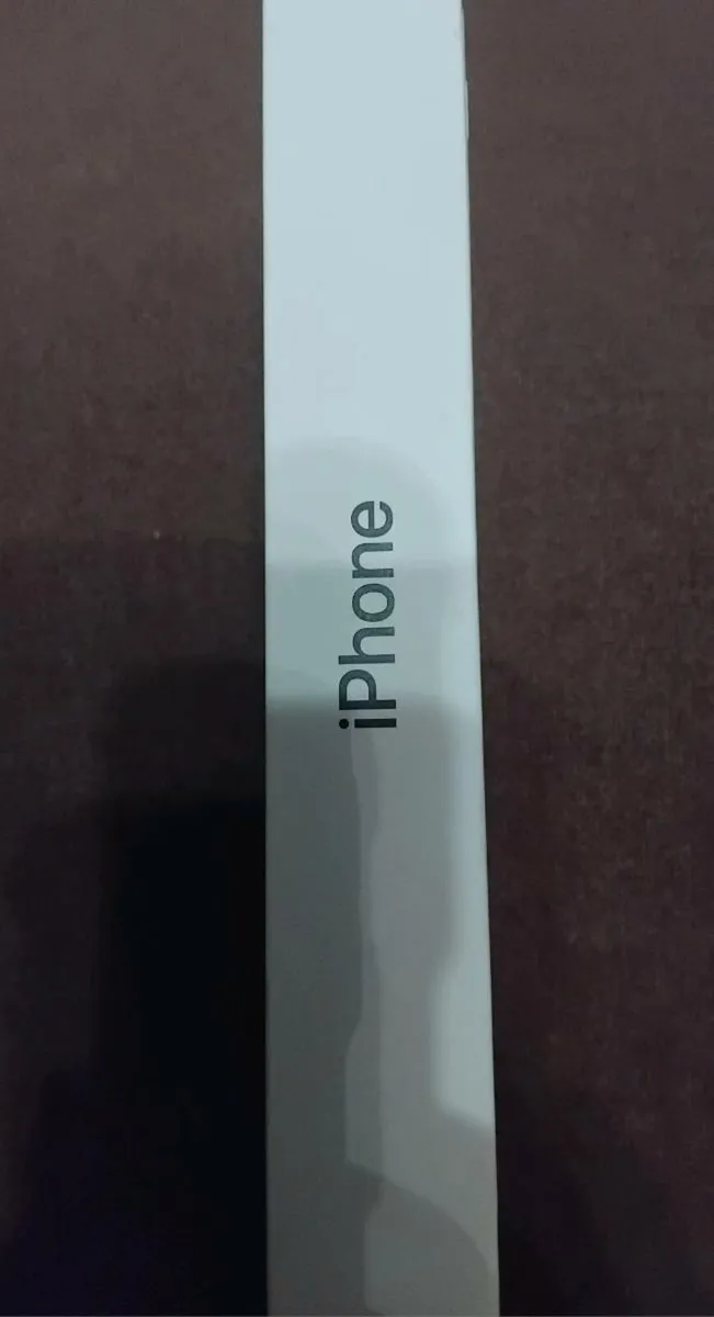 Iphone 16 Pro Max - Image 2