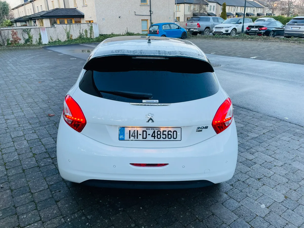 2014 PEUGEOT 208 1.2 AUTO PREMIUM MODEL - Image 4