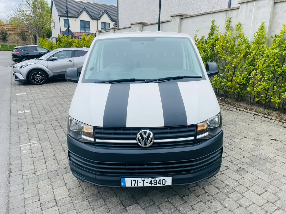 2017 VOLKSWAGEN TRANSPORTER 2.0 TDI VAN - Image 2