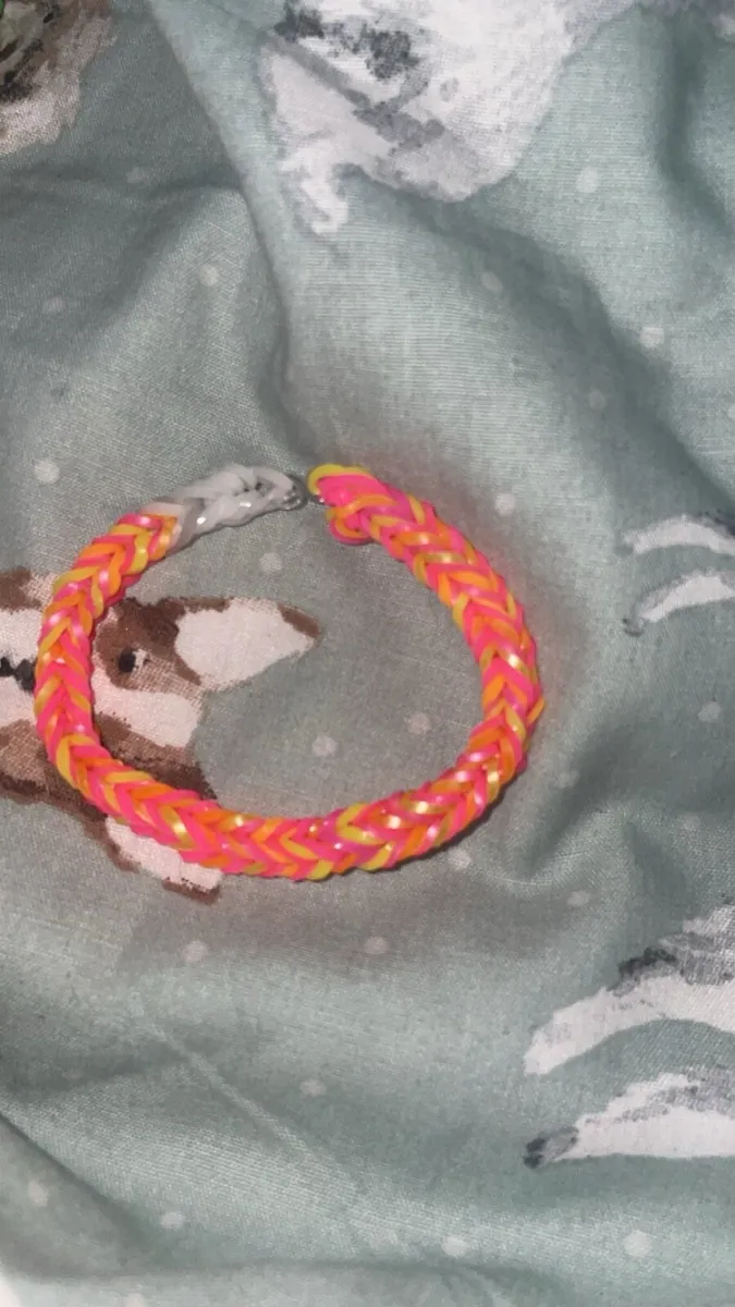Loom band bracelets - Image 3