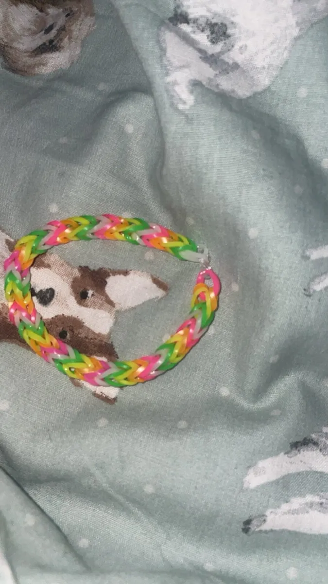 Loom band bracelets - Image 4