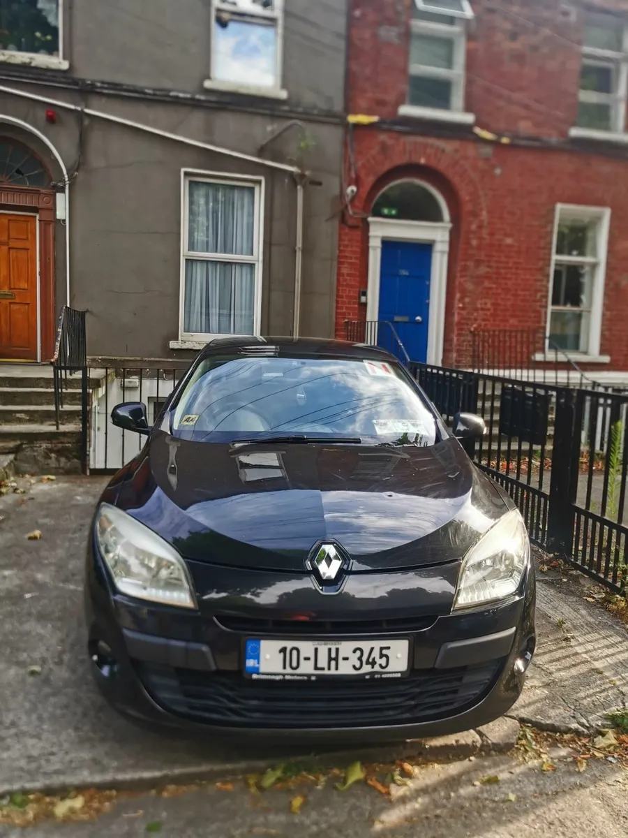 Renault Megane 2010 - Image 2