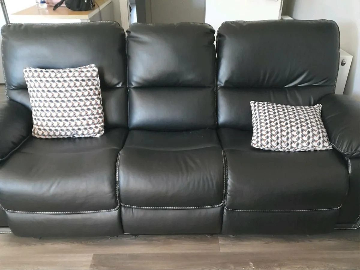 Black Leather Sofa 3+2 - Image 1