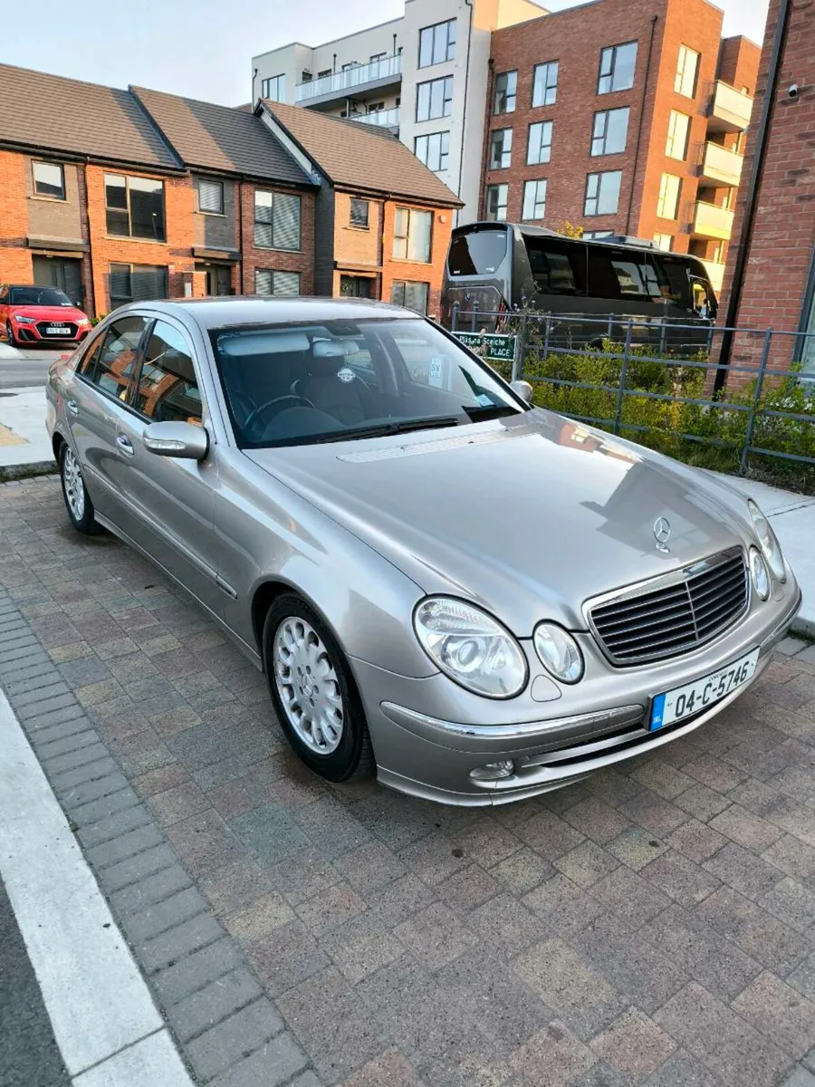 €1650 Mercedes E class 04 Avantgarde Classic - Image 2