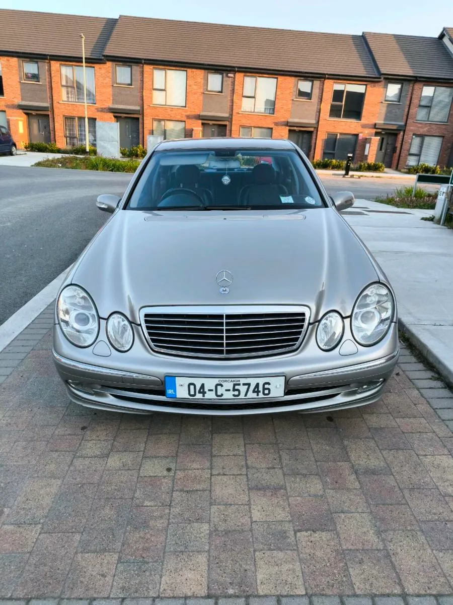 €1650 Mercedes E class 04 Avantgarde Classic - Image 4