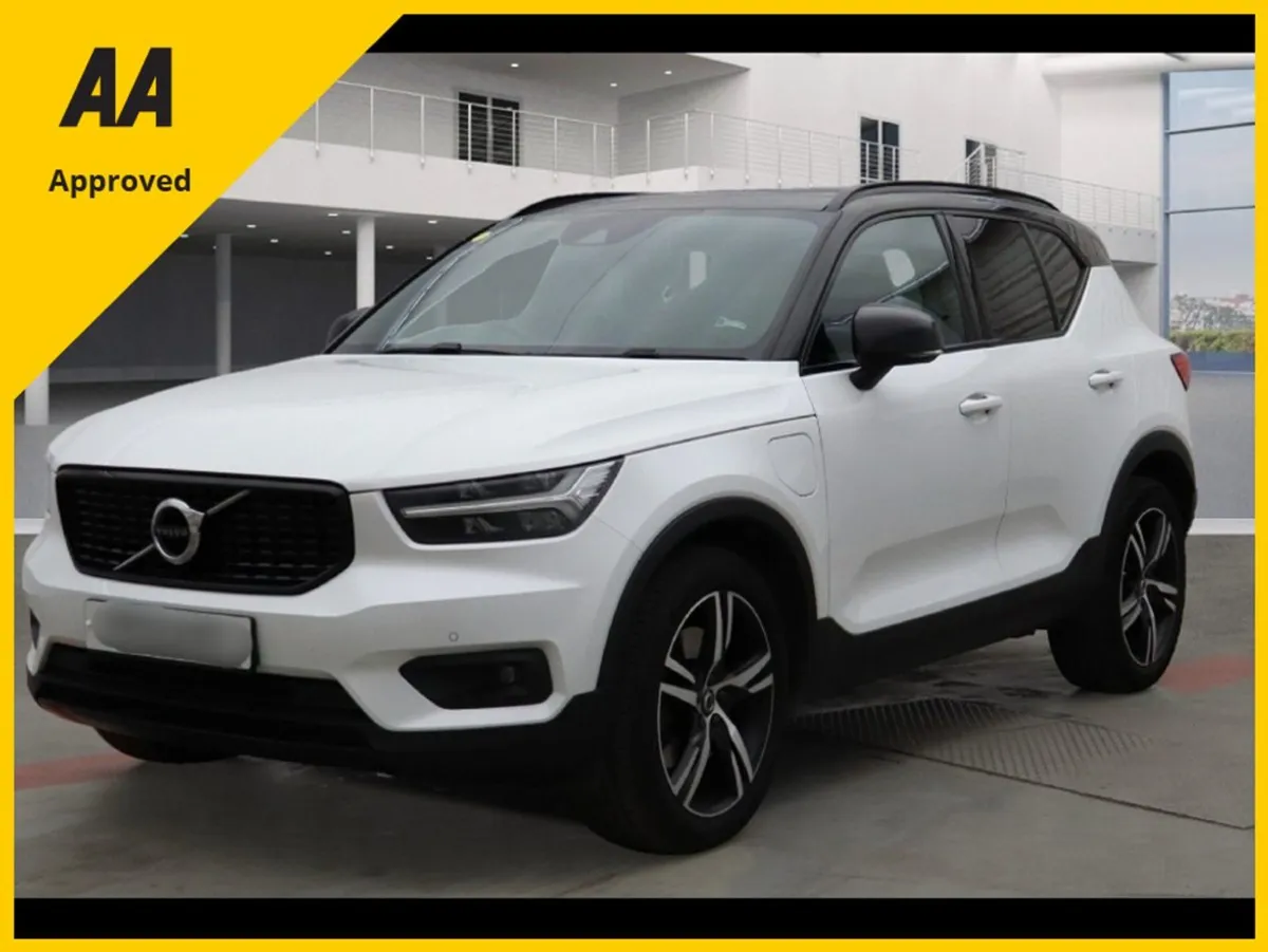 Volvo XC40 1.5 T5 R Design Pan Roof/harmon Kardon - Image 2