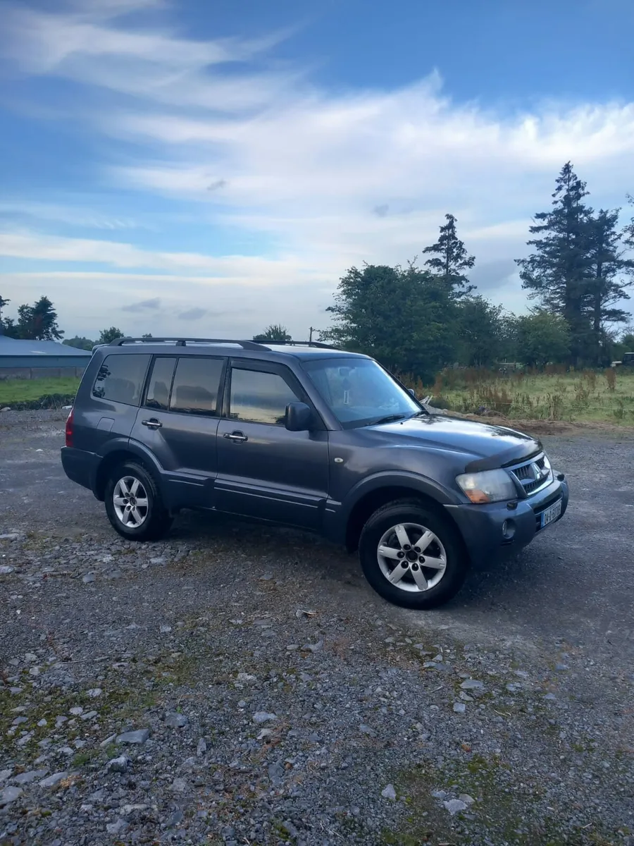 Pajero crew cab - Image 1