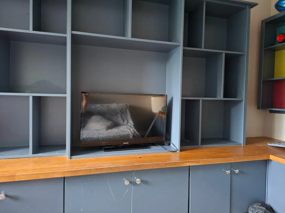 Fitted Modern Shelving & storage - Image 1