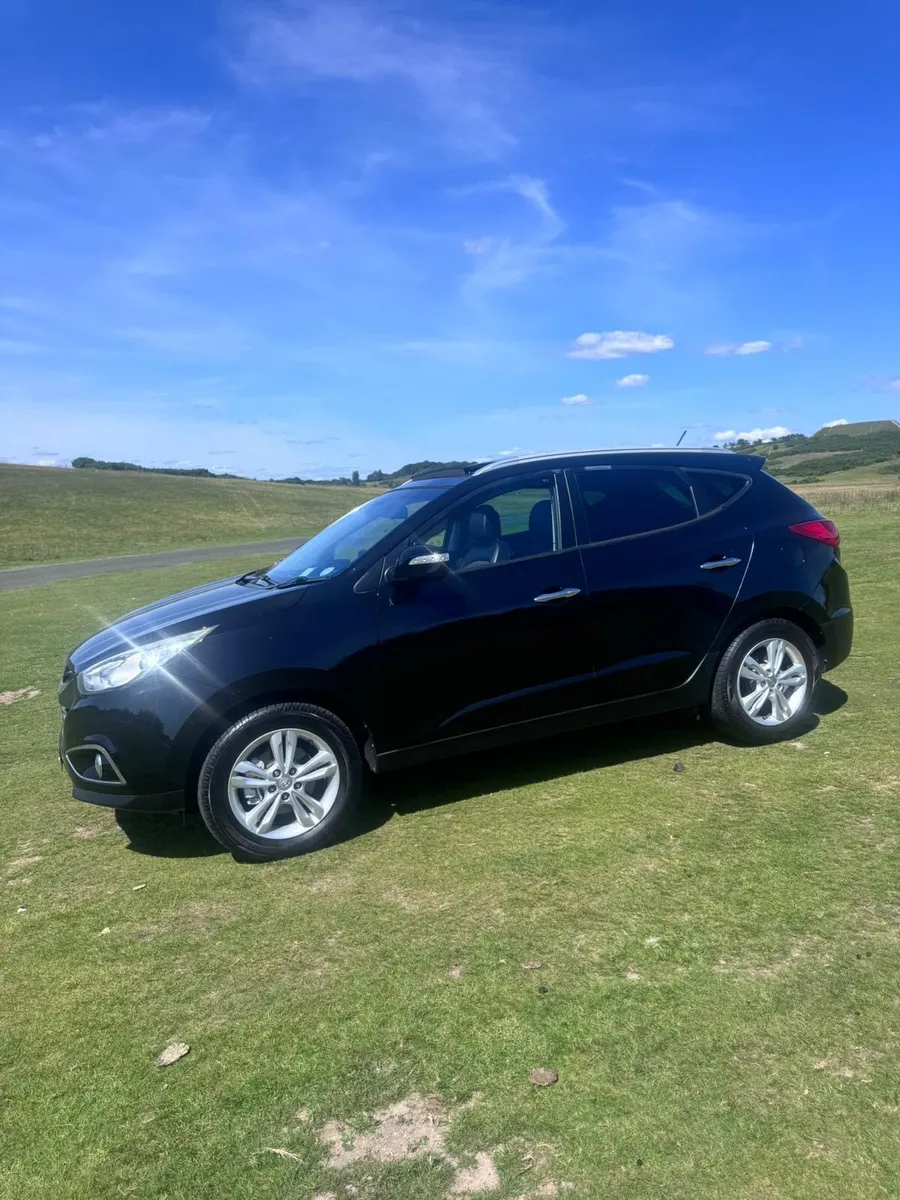Hyundai IX35 NCT AND TAX - Image 2